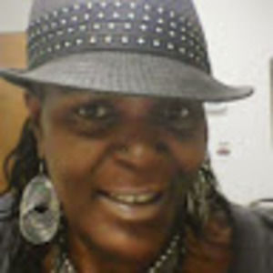 Meet your Posher, Janique